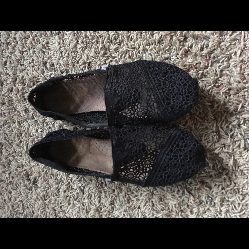 TOMS Black crochet classics